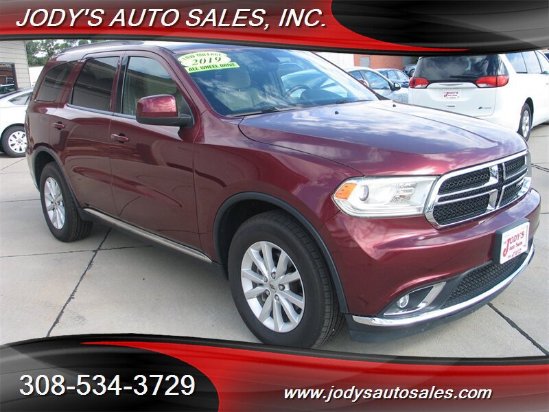 Used 2019 Dodge Durango SXT AWD/4WD image 1