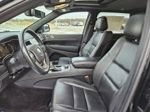 Used 2022 Jeep Grand Cherokee Limited image 31