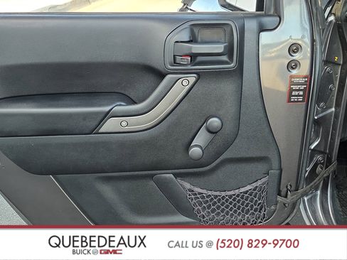 Used 2017 Jeep Wrangler Sport AWD/4WD image 10