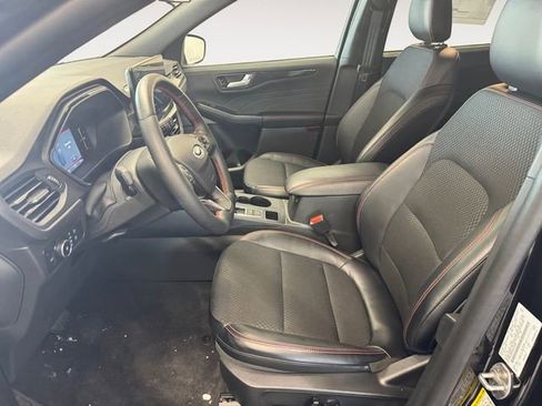 Used 2025 Ford Escape ST-Line Select w/ Tech Pack #1 image 7
