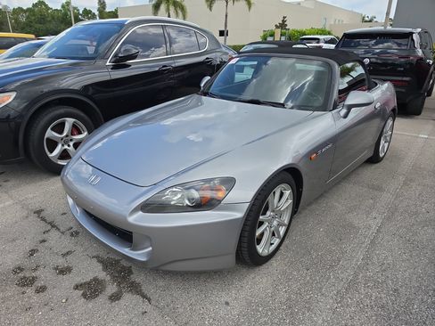 Used 2005 Honda S2000 image 3