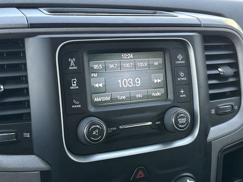 Used 2015 RAM 1500 Express image 16