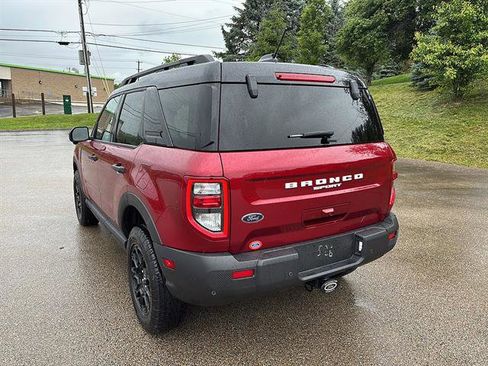 Used 2025 Ford Bronco Sport Badlands w/ Badlands Tech Package AWD/4WD image 2