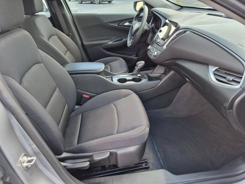 Used 2023 Chevrolet Malibu LS FWD image 35