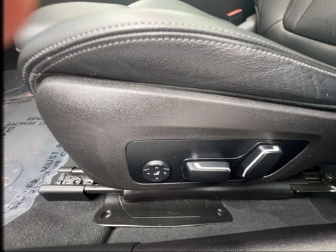 Used 2024 BMW 330i Sedan RWD image 23