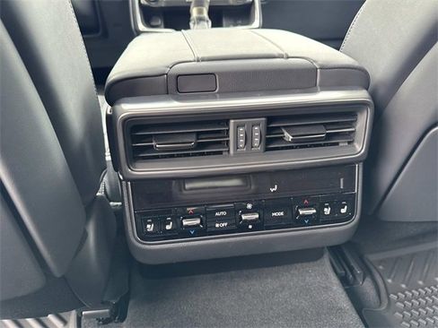 New 2025 Lexus LX 600 4WD w/ Luxury Package image 16