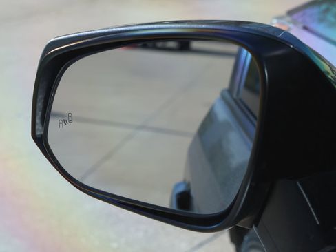 Used 2023 Toyota RAV4 XLE Premium image 10