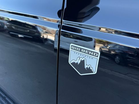 Used 2021 Ford Bronco Big Bend w/ Sasquatch Package image 11