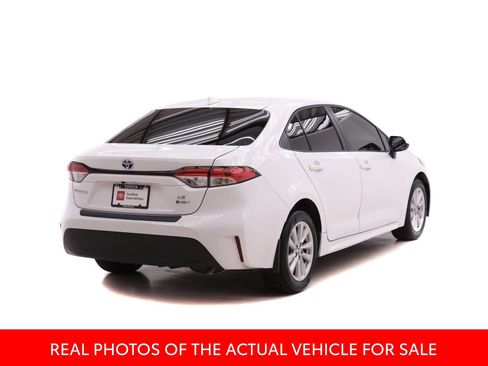 Certified 2025 Toyota Corolla LE w/ LE Premium Package FWD image 2