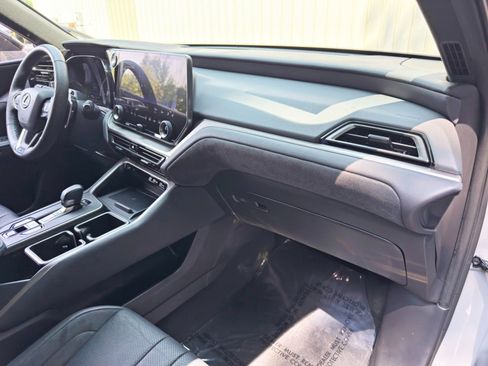 Used 2024 Lexus TX 500h AWD w/ Technology Package image 15
