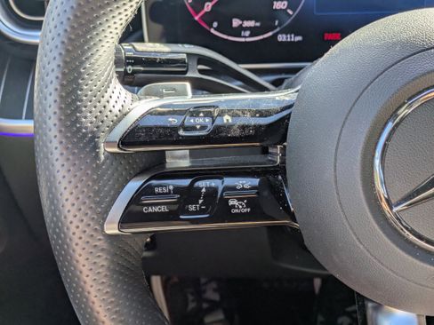 Used 2024 Mercedes-Benz CLE 300 4MATIC Coupe image 17