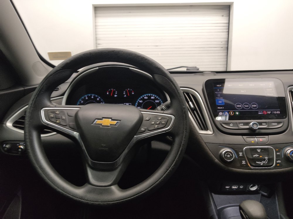 Used 2022 Chevrolet Malibu LS FWD image 22
