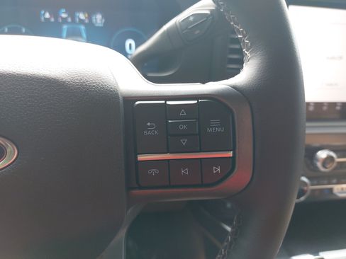 Used 2025 Ford F350 Lariat w/ Chrome Package AWD/4WD image 19