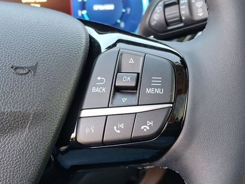 Certified 2022 Ford Escape Titanium image 25