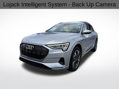 Used 2022 Audi e-tron Premium w/ Convenience Plus Package image 6