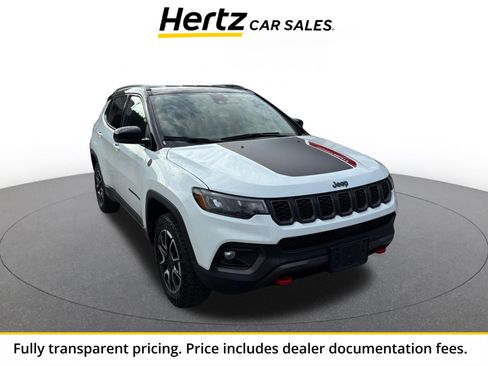 Used 2025 Jeep Compass Trailhawk AWD/4WD image 1