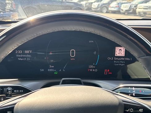 Certified 2026 Cadillac Vistiq Luxury image 7