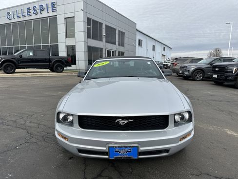 Used 2007 Ford Mustang Premium image 9