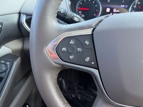 Used 2020 Chevrolet Traverse Premier FWD image 22