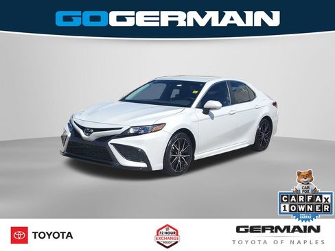 Used 2024 Toyota Camry SE FWD image 1