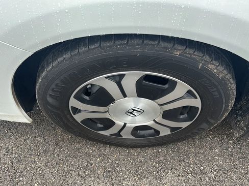 Used 2013 Honda Civic Hybrid Sedan image 22