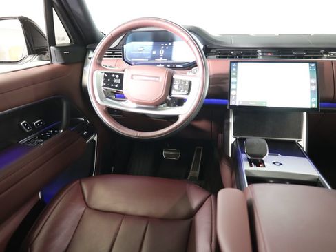 Used 2025 Land Rover Range Rover SE AWD/4WD image 47