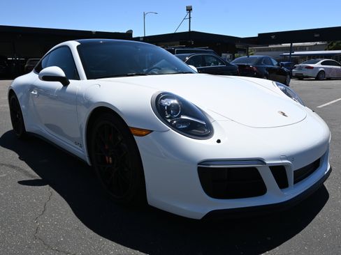 Used 2018 Porsche 911 GT3 RS image 26