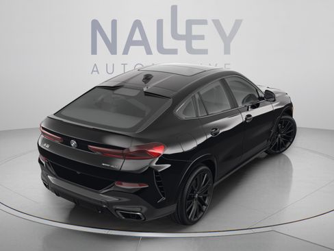 Used 2022 BMW X6 xDrive40i w/ M Sport Package AWD/4WD image 4