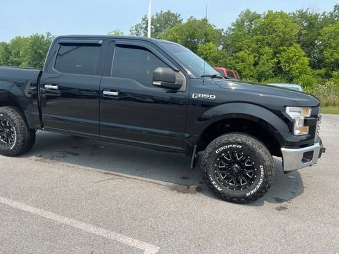 Used 2017 Ford F150 XLT w/ Equipment Group 302A Luxury AWD/4WD image 8