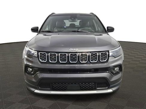 Used 2024 Jeep Compass Limited AWD/4WD image 2