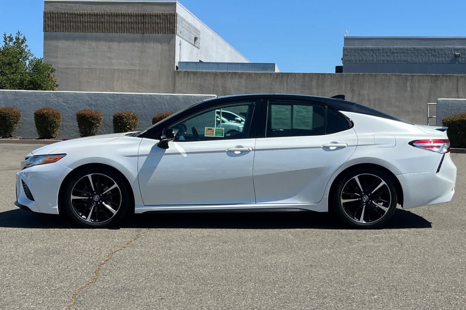 Used 2020 Toyota Camry XSE w/ Driver Assist Package FWD image 9