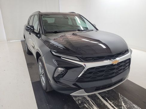 Used 2024 Chevrolet Blazer LT w/ Convenience Package FWD image 14