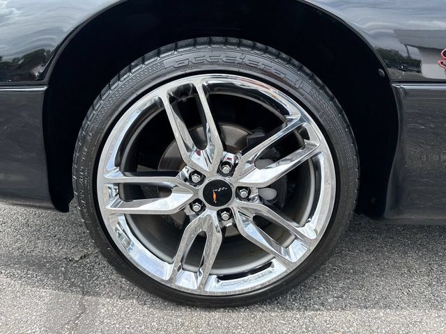 Used 2001 Chevrolet Camaro Z28 w/ SS Performance/Appearance Pkg RWD image 18