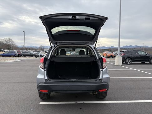 Used 2022 Honda HR-V EX image 12