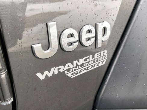 Used 2019 Jeep Wrangler Unlimited Sport S image 24