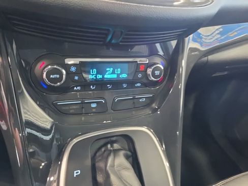 Used 2013 Ford Escape Titanium FWD image 28