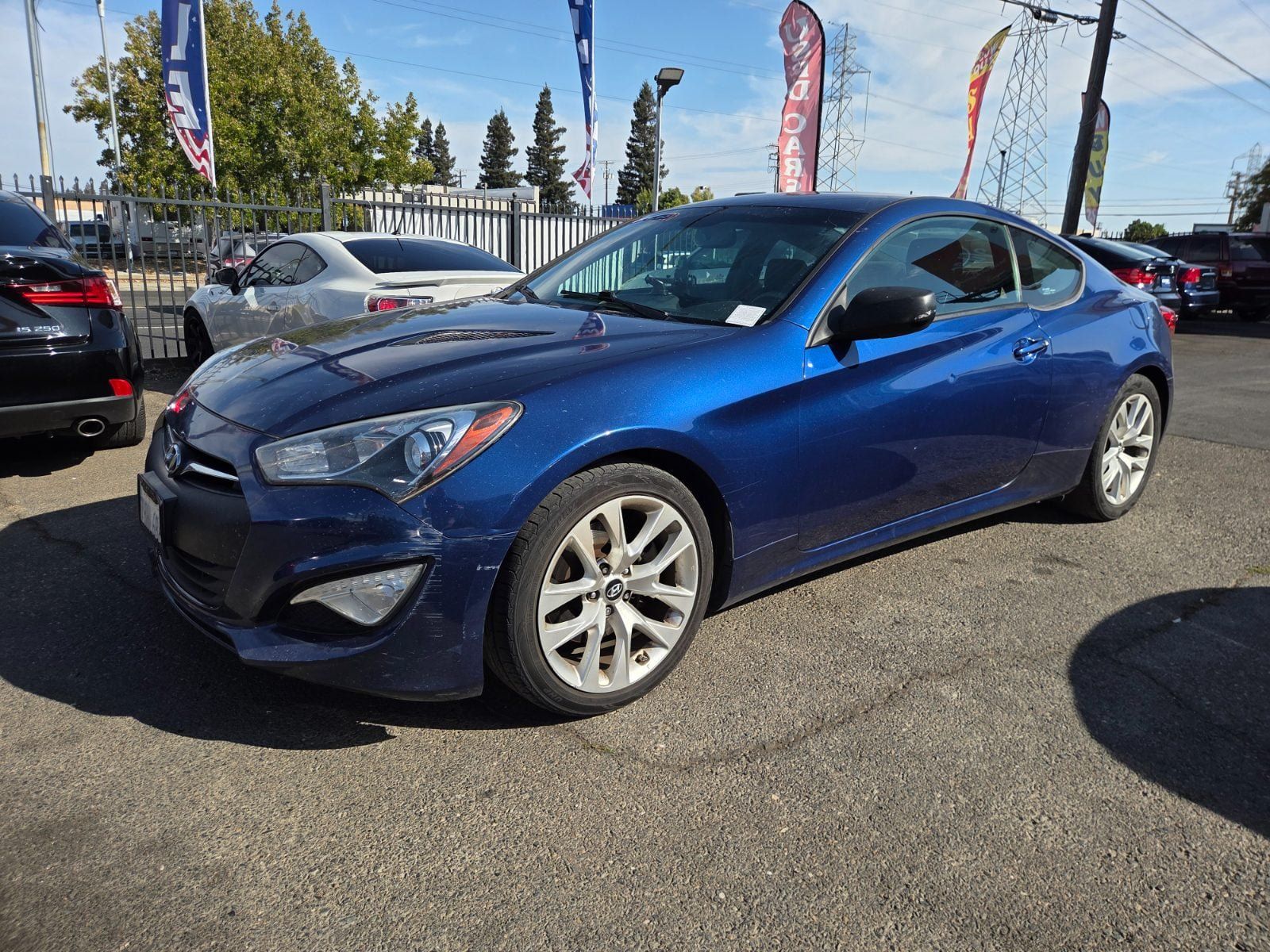 Used 2014 Hyundai Genesis 2.0T RWD image 1