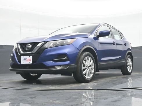 Used 2022 Nissan Rogue Sport SV w/ Technology Package image 25