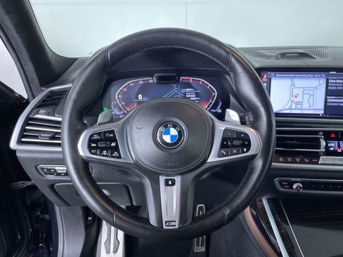 Used 2019 BMW X7 xDrive50i w/ M Sport Package image 17