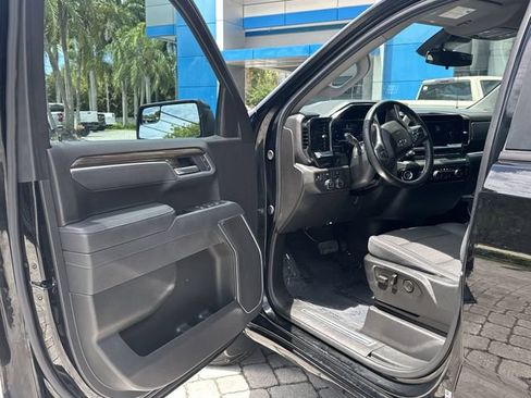 Used 2025 Chevrolet Silverado 1500 RST AWD/4WD image 22