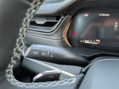New 2026 Jeep Grand Cherokee L Limited AWD/4WD image 21