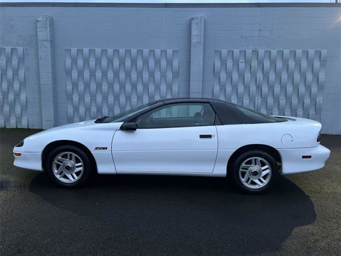 Used 1994 Chevrolet Camaro Z28 image 4