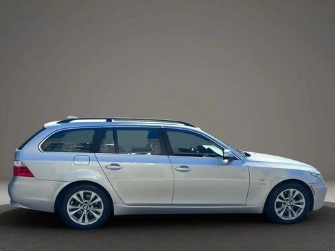 Used 2010 BMW 535i xDrive Wagon AWD/4WD image 3