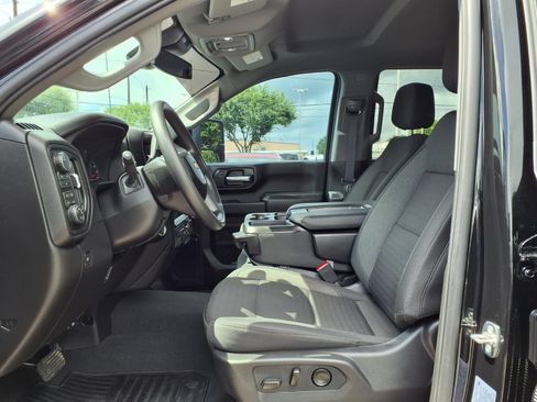 Used 2026 Chevrolet Silverado 2500 Custom w/ Custom Value Package AWD/4WD image 18