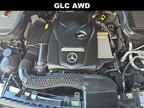 Used 2017 Mercedes-Benz GLC 300 4MATIC image 13