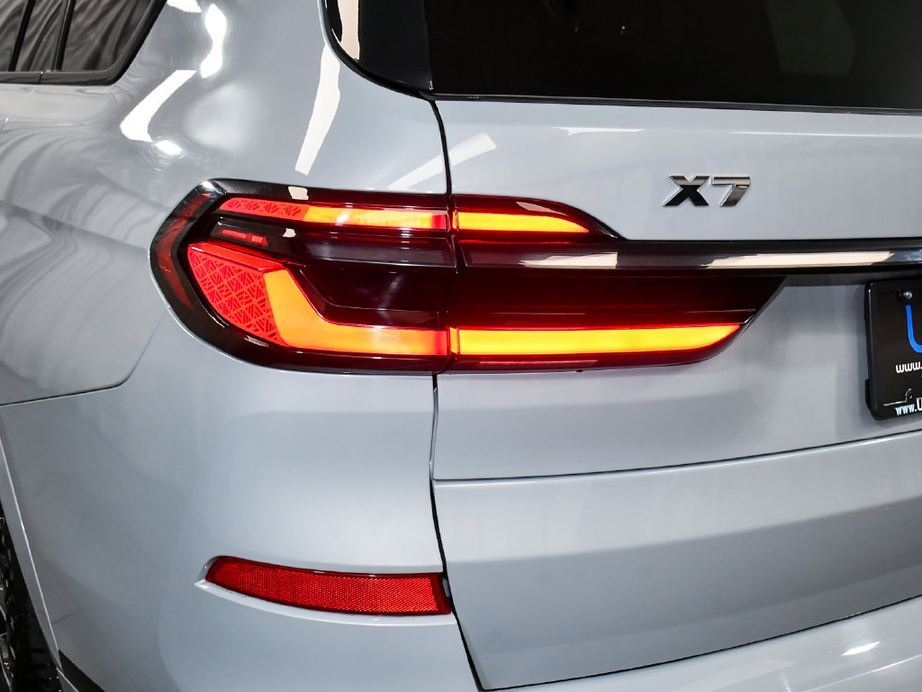 Used 2026 BMW X7 M60i AWD/4WD image 91