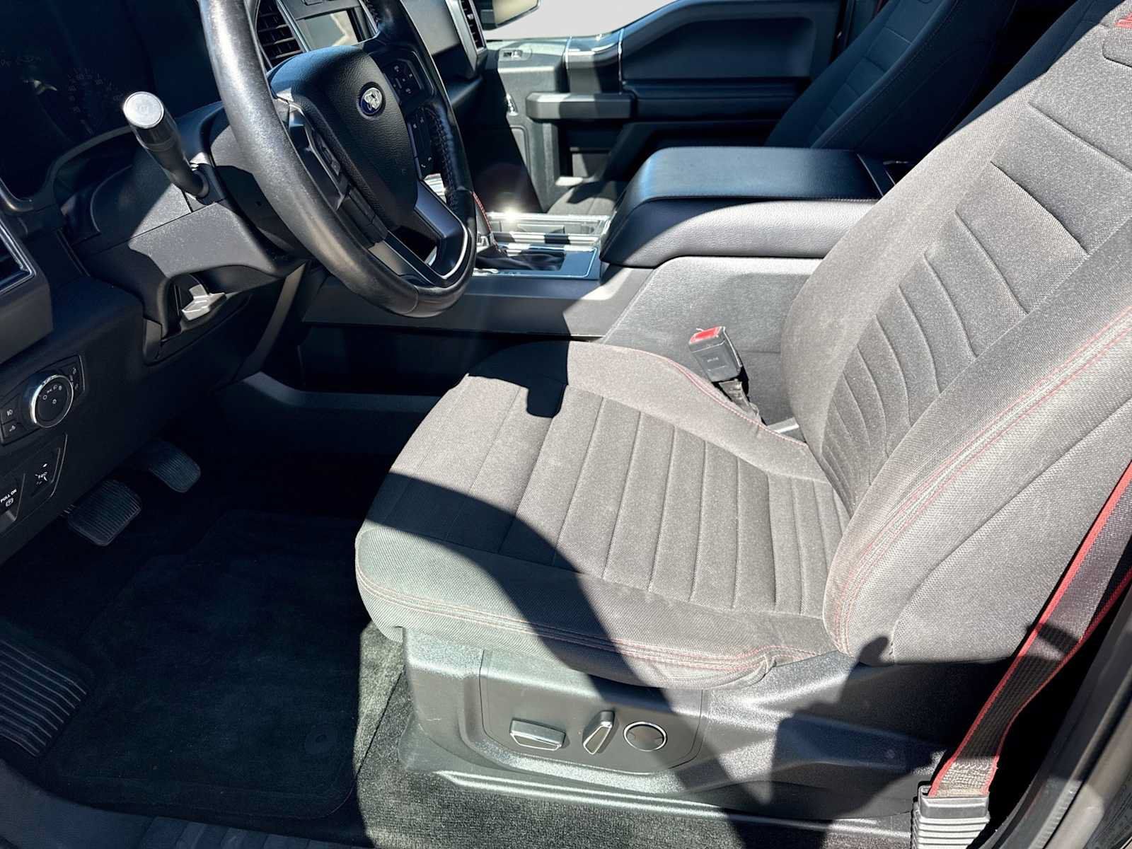 Used 2018 Ford F150 XLT w/ Equipment Group 302A Luxury AWD/4WD image 15