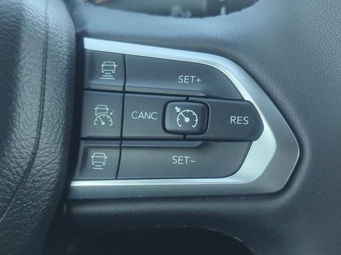 Used 2023 Jeep Compass Limited AWD/4WD image 14