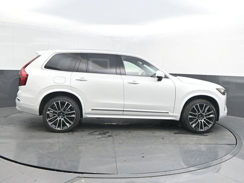 New 2026 Volvo XC90 B6 Plus w/ Protection Package Premier AWD/4WD image 8