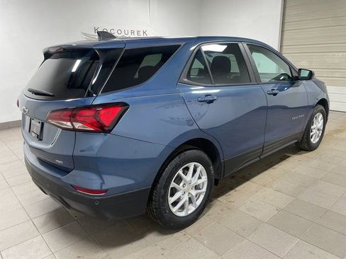 Used 2024 Chevrolet Equinox LS w/ LS Convenience Package image 6